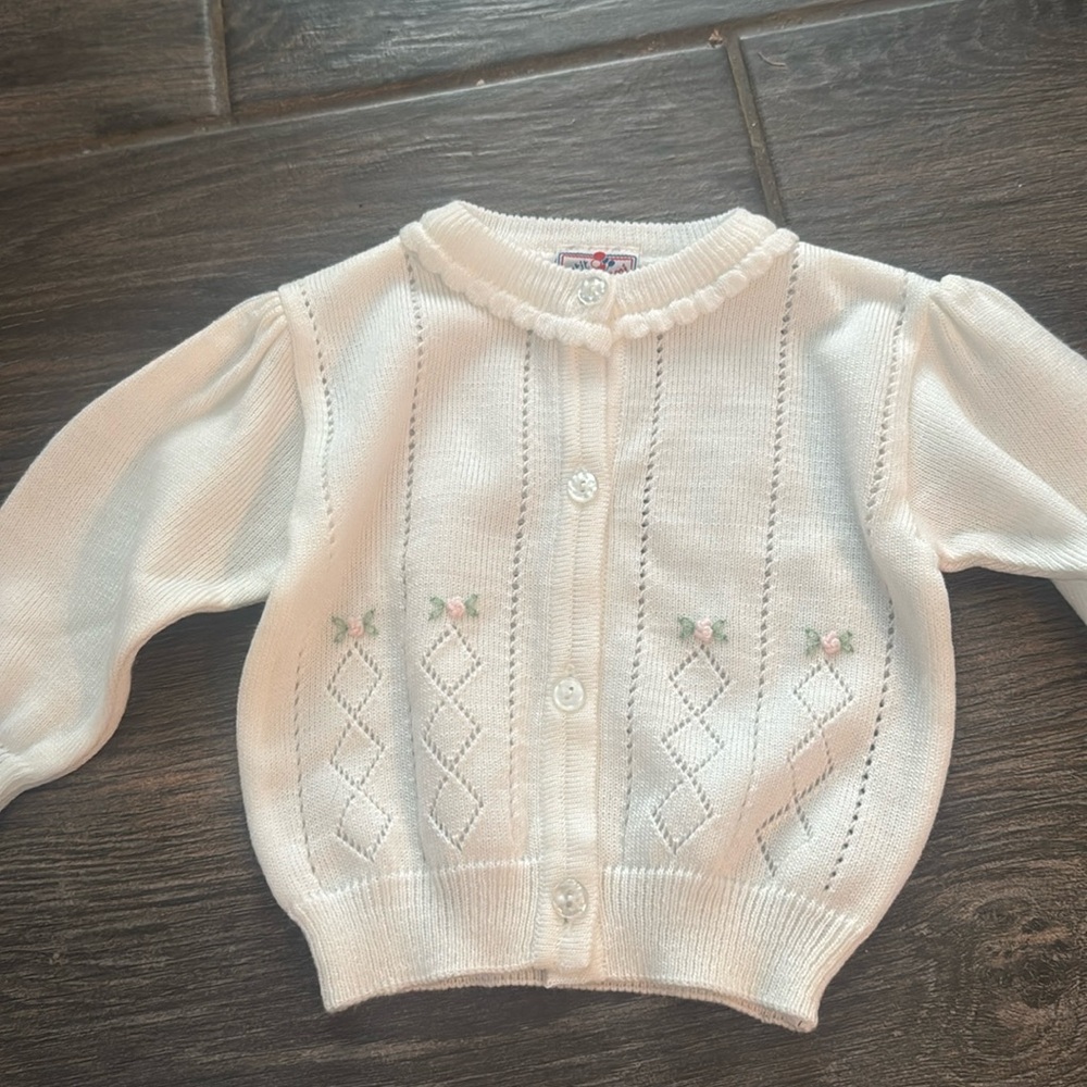 Petit Ami 6 month size sweater - white with detailed roses. 

Never been worn!